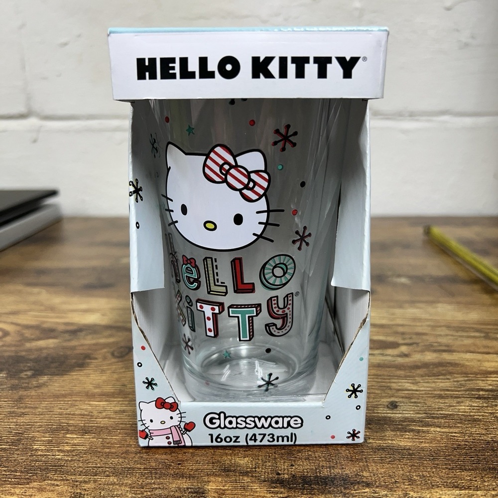 Hello Kitty Christmas 16‎ oz. Glassware/New Peppermint Bow Candy cane Red White